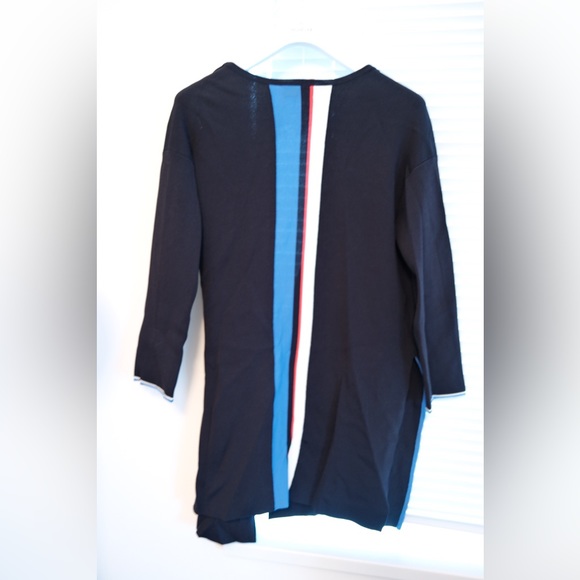 Knit jacket with 3 colours strips - Picture 3 of 3